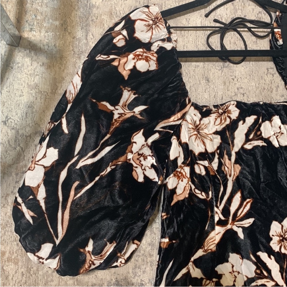Cara Cara Adolophine Mini Dress - Picture 4 of 10